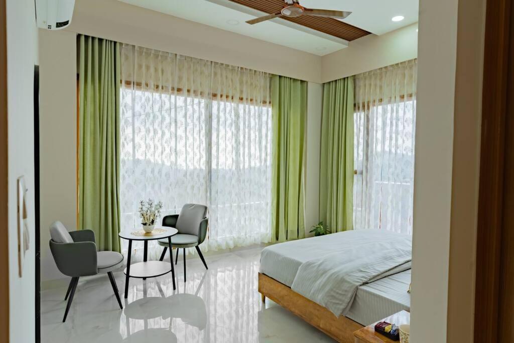 The Sage Villa - Luxury Homestay In Dehradun Zewnętrze zdjęcie